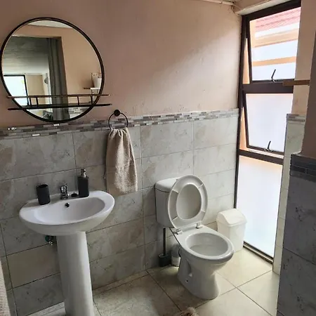 Cozy Batchelor Labiance Apartment Cape Town Exterior photo