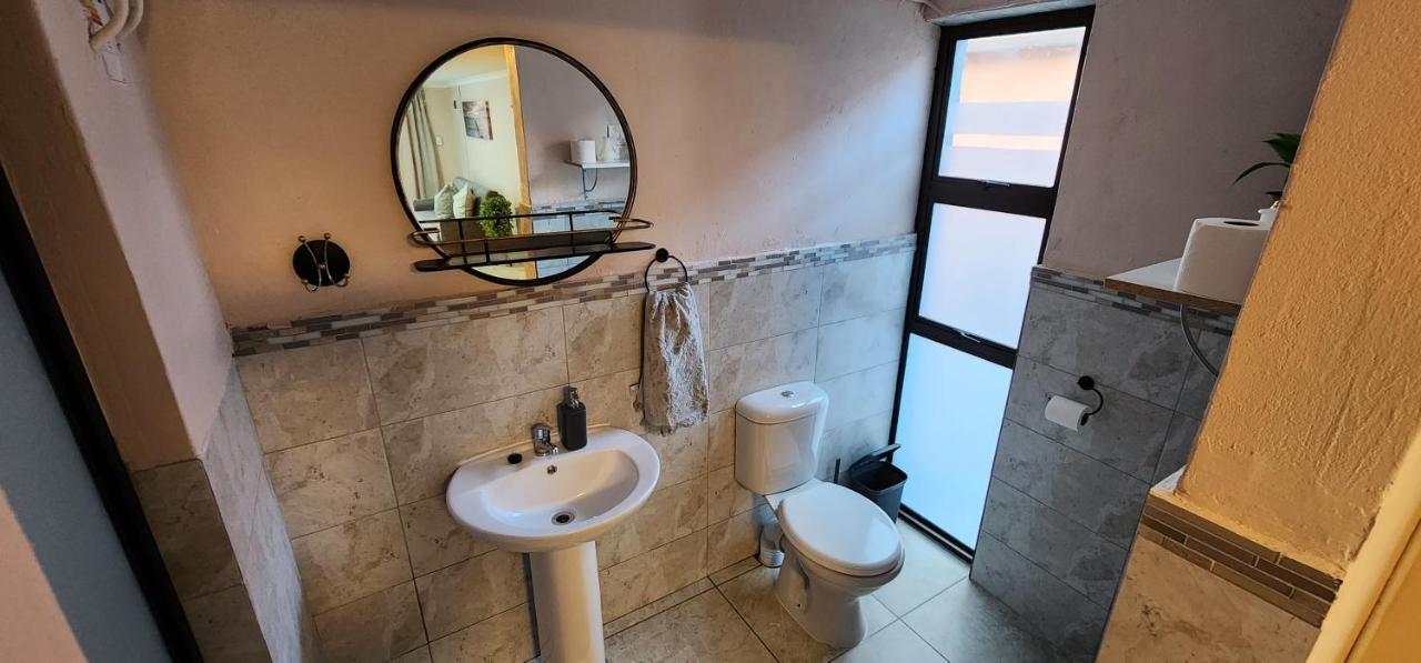 Cozy Batchelor Labiance Apartment *